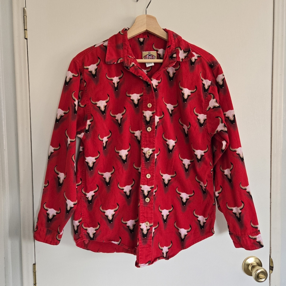 Vintage BarnFly Button Front Short Women's S Red Bull Skull